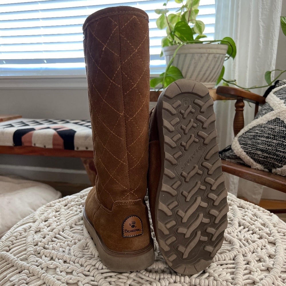 BearPaw quilted, tall  boots size 8 - Picture 2 of 14